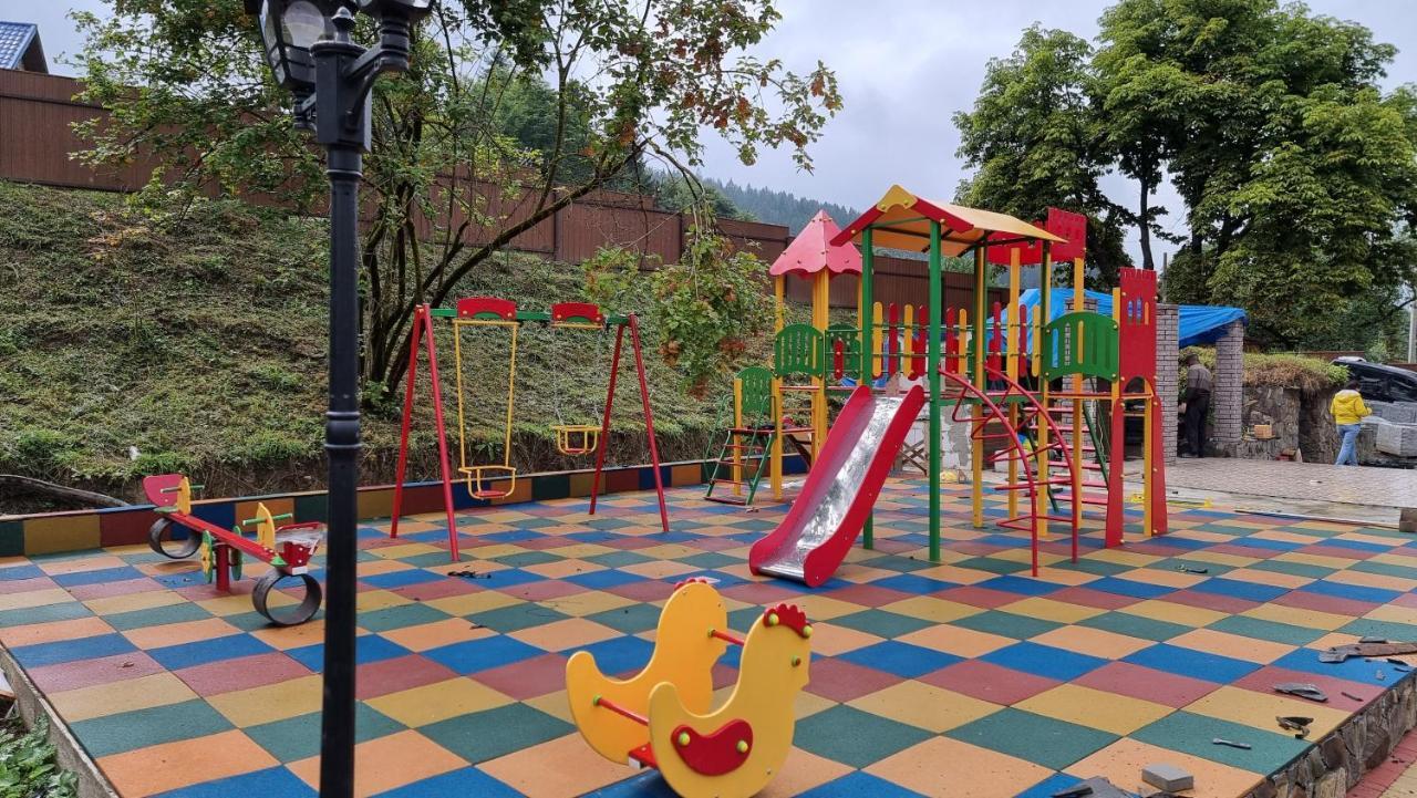 Villa Paraiso Karpaty Tesnitska Kültér fotó